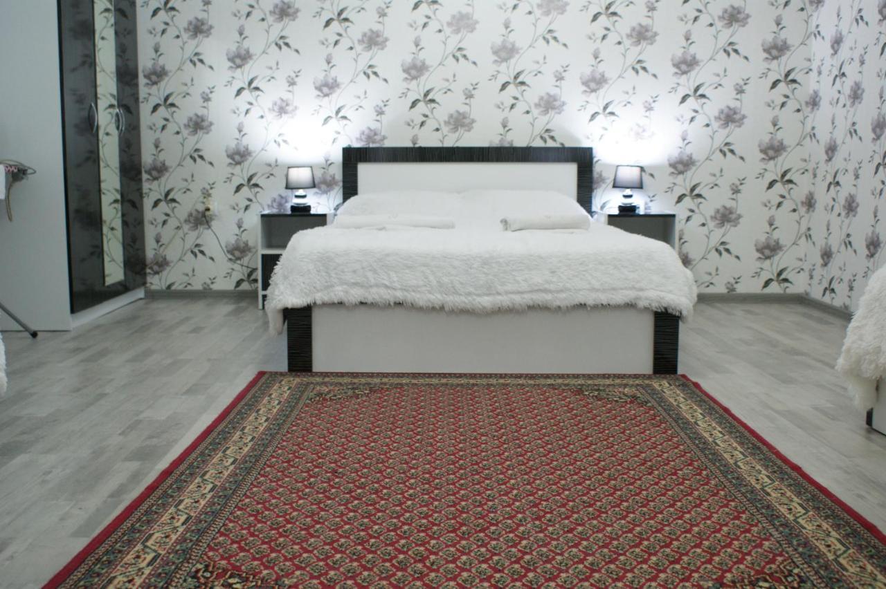 تبليسي Hotel Jurkha المظهر الخارجي الصورة